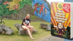 Benian Çulhaoğlu, ‘Yalnız Gezmenin Dayanılmaz Hafifliği’