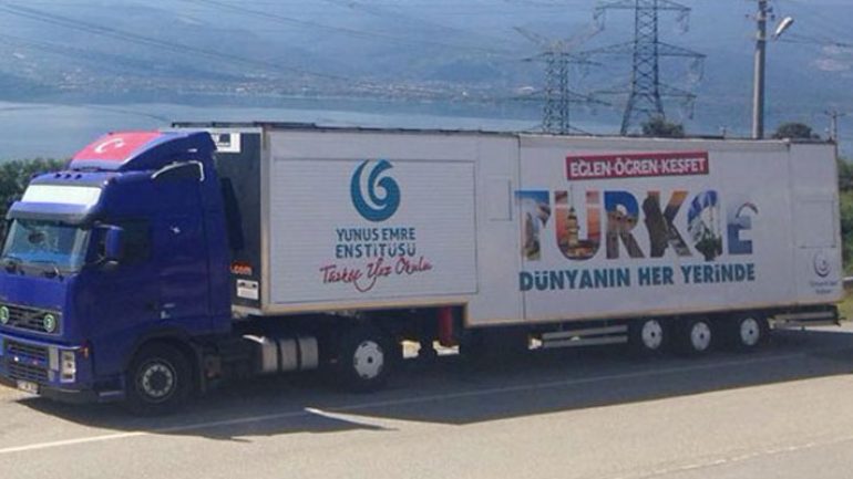 Türkçe tırı yollarda