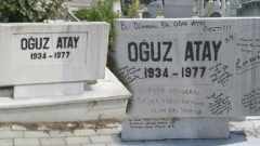 Oğuz Atay’ın mezar taşına yazılanlar tepki topladı