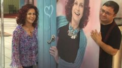 Betül Arım tek kişilik oyunuyla sahnede