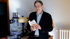 Orhan Pamuk Veba Geceleri romanını bitirmekte gecikti