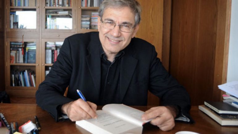 Orhan Pamuk Veba Geceleri adlı romanını yazıyor
