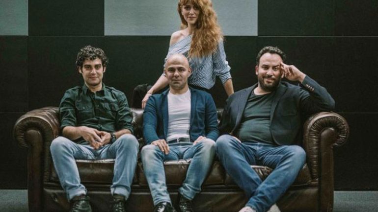 Timsah oyunu Das Das sahnesinde