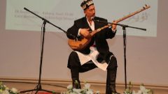 Ünlü ozan Abdurehim Heyit toplama kampında öldü