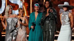 Grammy 2019 Michelle Obama ile renklendi