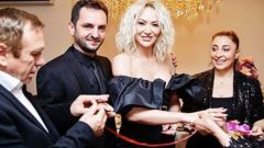 Aylin Coşkun evlilik yolunda yüzük taktı