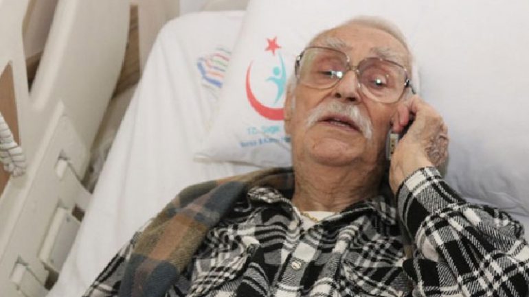 Eşref Kolçak yoğun bakımda