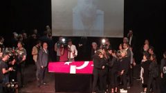 Tarık Ünlüoğlu sahneden son yolculuğuna uğurlandı