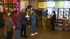 Tiyatroda askıda bilet var