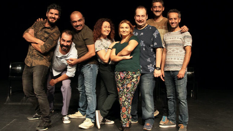 Mahşer-i Cümbüş Trump Sahne’de