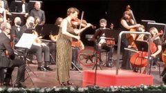 Senfoni konserinde kedi sürprizi