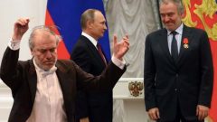 Münih Filarmoni orkestra şefi Putin’i desteklediği için kovuldu