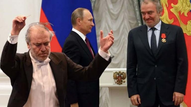Münih Filarmoni orkestra şefi Putin’i desteklediği için kovuldu