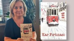 Sibel Köklü İstanbul Kitap Fuarı’nda kitaplarını imzalıyor