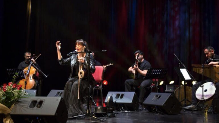 Türkü Kadın Mehtap Demir kadınların sesi olmaya devam ediyor